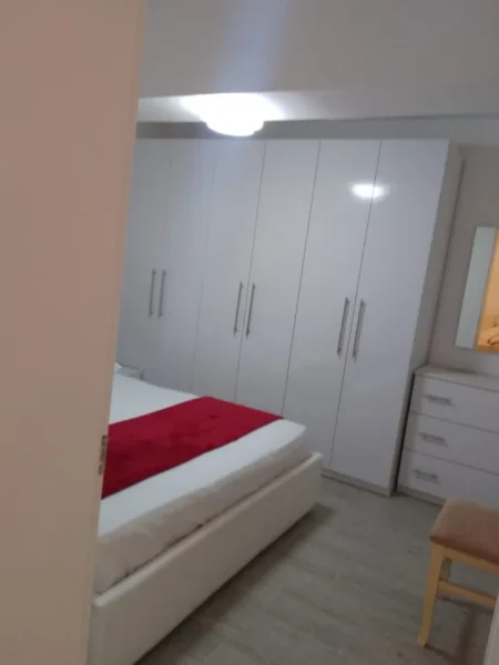 TIRANE. Rruga e Durresit, jepet me qera 2+1+Aneks Kati 1, 60.000Lek (direkt nga pronari-pa komision)