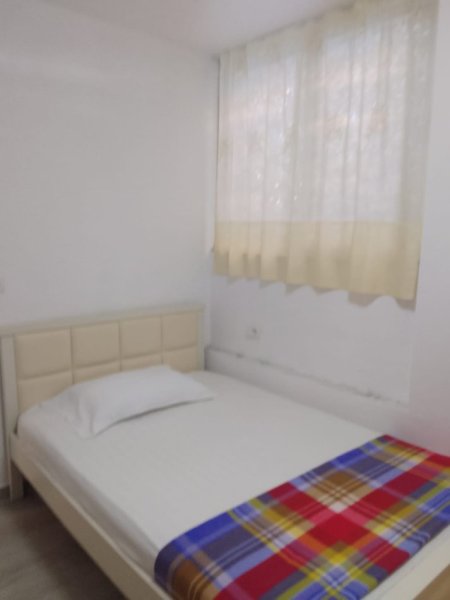 TIRANE. Rruga e Durresit, jepet me qera 2+1+Aneks Kati 1, 600 €