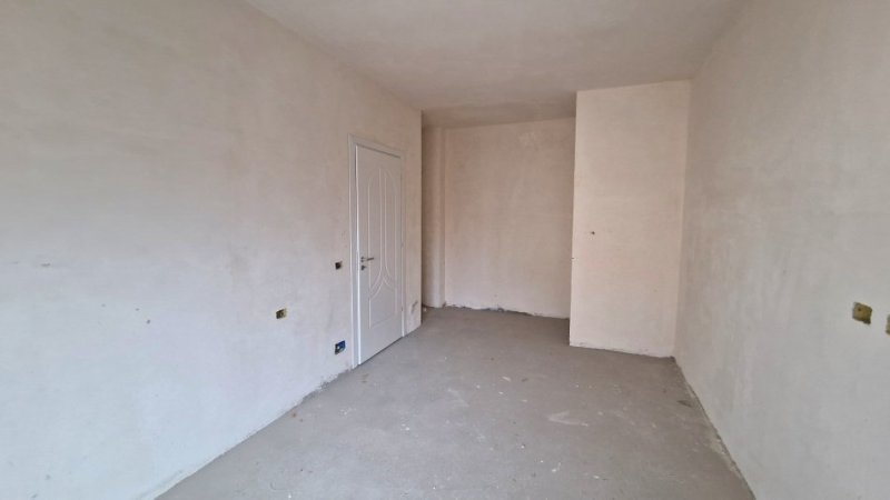 Vlore, shitet 2+1+Ballkon Kati 8, 101 m² 140.000 € (Pelivan Leskaj)