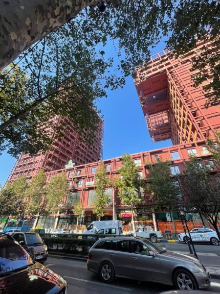 Tirane, shitet ambjent biznesi Kati 0, 104 m² 414.999 € (Garden Building)