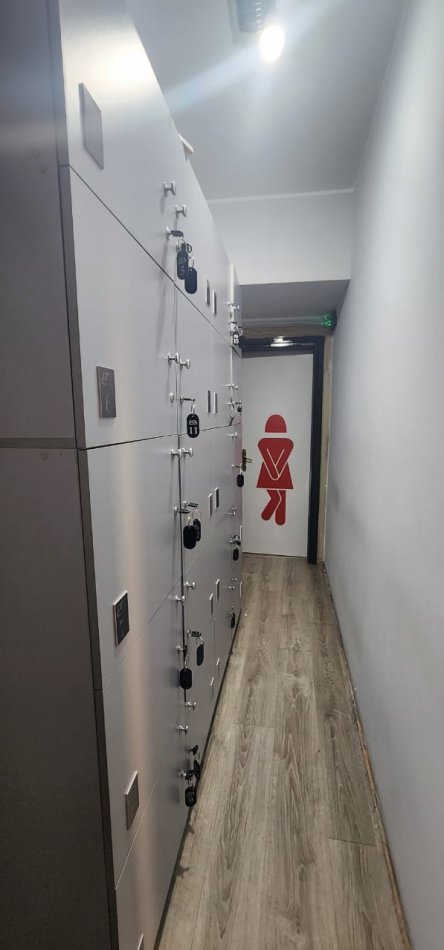 Tirane, Palester per Qira, kati 1, 1.800 € (Bllok)
