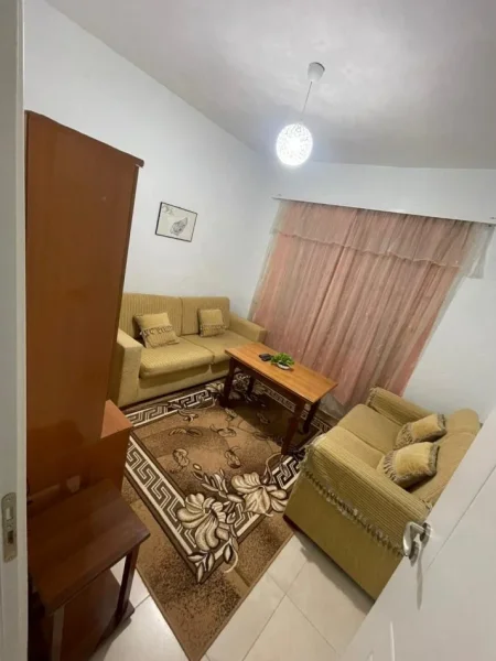 Tirane, jepet me qera apartament Kati 1, 55 m² 260 € (Sauk i Ri)