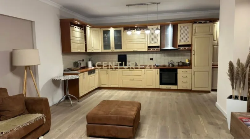 Shqiperi, shitet apartament 2+1 Kati 3, 130 m² 310.000 € (Don Bosko)