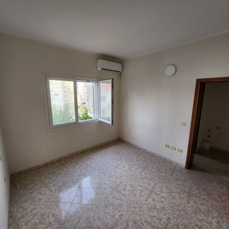Durres, shitet apartament 1+1+Ballkon Kati 3, 55 m² 60.000 € (PLAZH DURRES!)