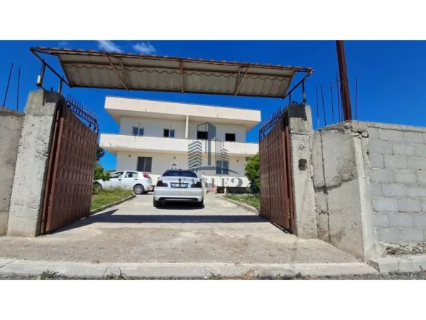 Tirane, shitet Vile 2 Katshe Kati 0, 120 m² 160.000 € (VORE)