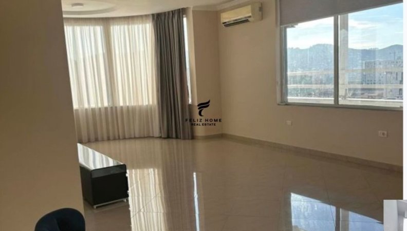 Tirane, jepet me qera apartament 2+1 Kati 11, 150 m² 700 € (MYSLYM SHYRI)