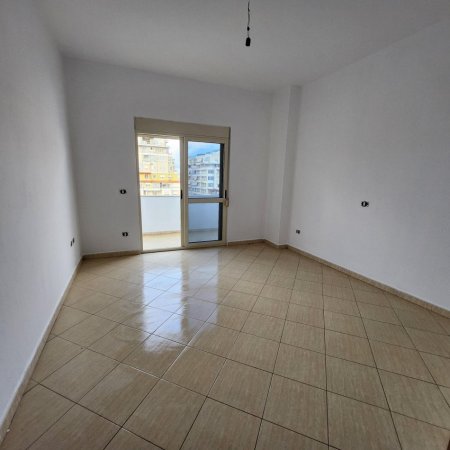 Durres, shitet apartament 2+1 Kati 6, 105 m² 120.000 € (AFER MUZEUMIT DURRES!)