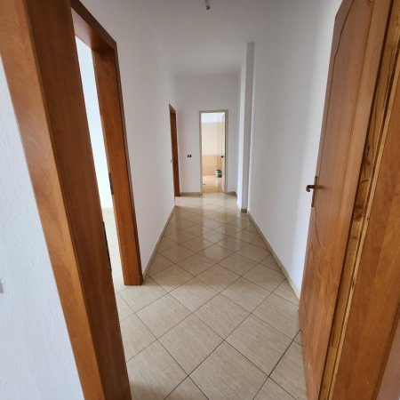 Durres, shitet apartament 2+1 Kati 6, 105 m² 120.000 € (AFER MUZEUMIT DURRES!)