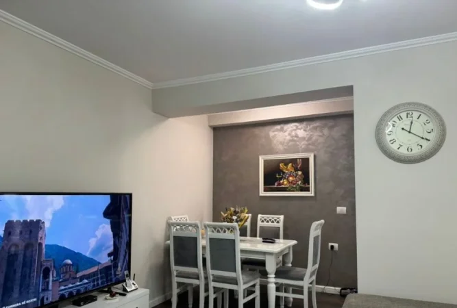 Tirane, shitet apartament 2+1+Aneks+Ballkon Kati 4, 113 m² 280.000 € (rruga barrikadave)