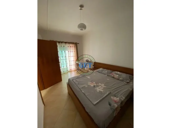 Durres, jepet me qera apartament 2+1 Kati 5, 94 m² 400 € (Shkembi i Kavajes, Durres)
