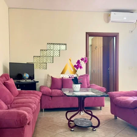 Tirane, jepet me qera apartament 1+1+Ballkon Kati 3, 57 m² 450 € (nikolle kacorri)