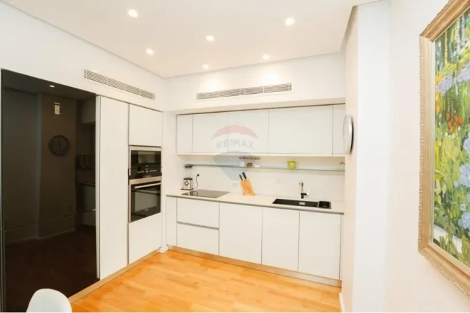 Tirane, shitet 1+1+Ballkon Kati 7, 116 m² 240.000 € 