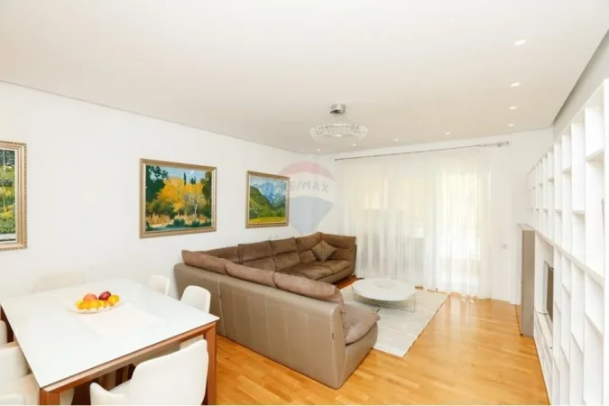 Tirane, shitet 1+1+Ballkon Kati 7, 116 m² 240.000 € 