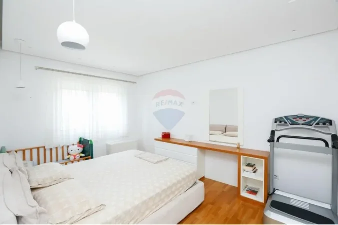 Tirane, shitet 1+1+Ballkon Kati 7, 116 m² 240.000 € 