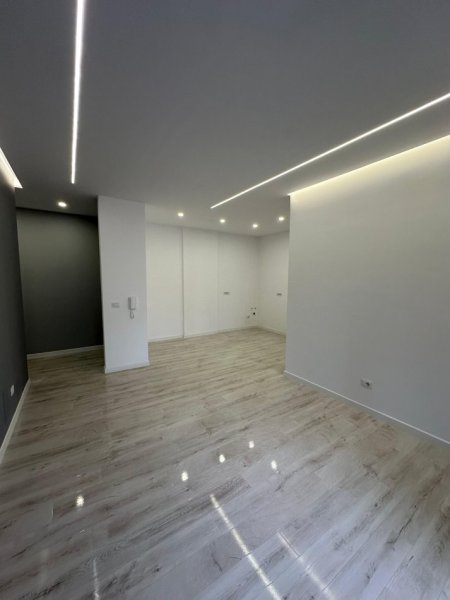 Tirane, shitet apartament 2+1 Kati 5, 92 m² 225.000 € (Rruga Luigj Gurakuqi)