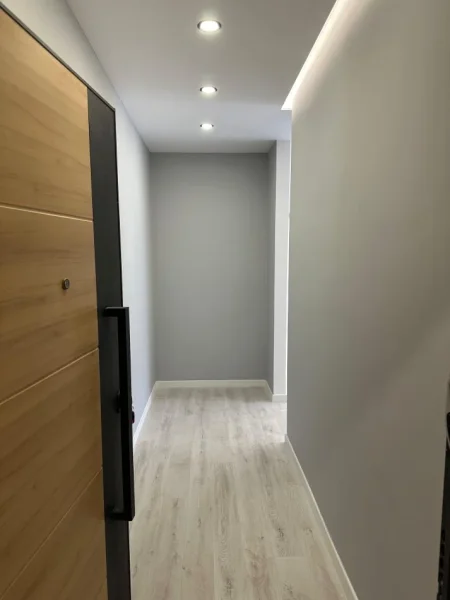Tirane, shitet apartament 2+1 Kati 5, 92 m² 225.000 € (Rruga Luigj Gurakuqi)
