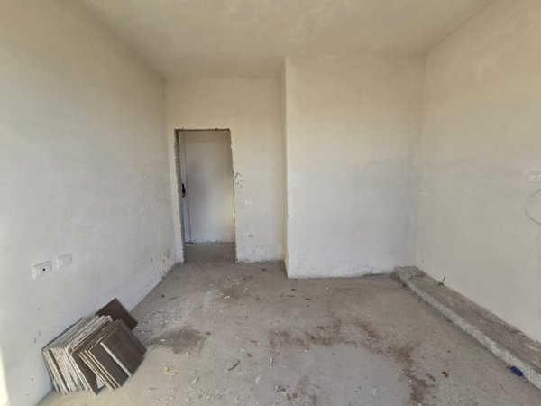 Vlore, shitet apartament+verande | Penthouse 2+1+Ballkon , 213 m² 125.000 € (28 Nentori)