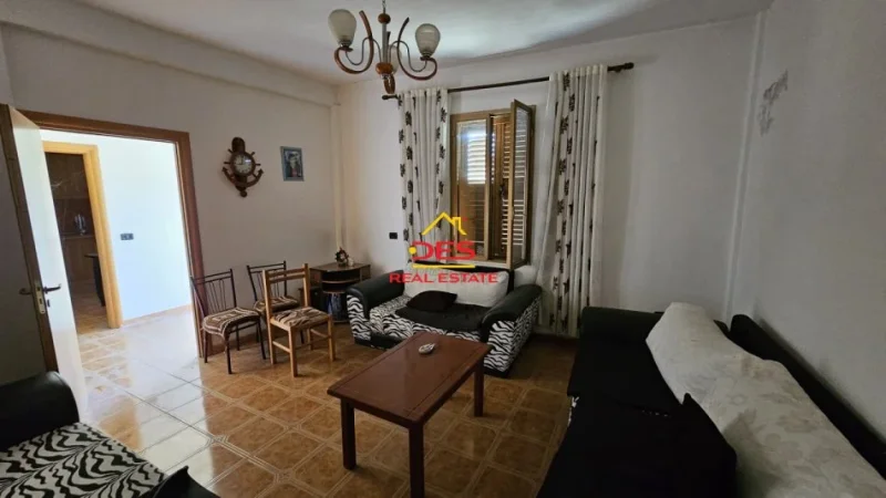 Vlore, shitet shtepi 5+1+Ballkon Kati 2, 195 m² 150.000 € (Rruga Dervish Hekali)