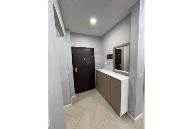 Vlore, jepet me qera apartament 1+1 , 65 m² 500 € (Uje i Ftoht)