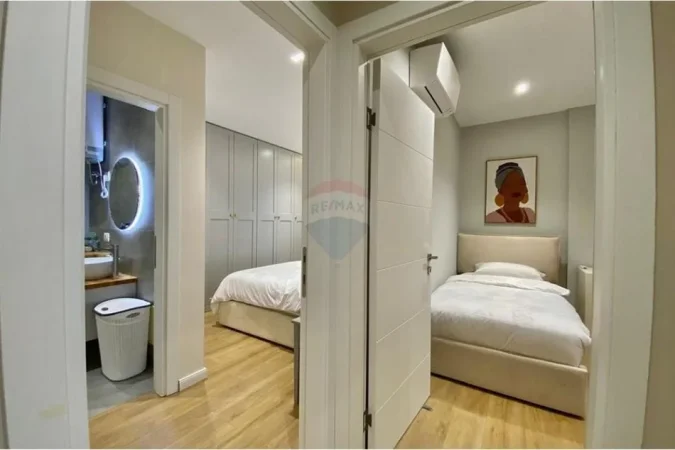 Tirane, jepet me qera apartament 2+1+Ballkon Kati 7, 99 m² 1.200 € 