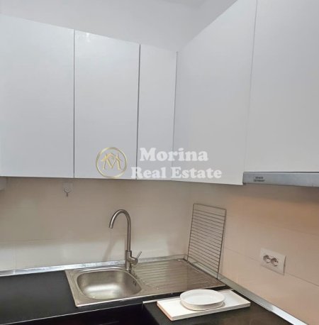 Tirane, jepet me qera apartament 1+1 Kati 1, 55 m² 450 € (Medrese)