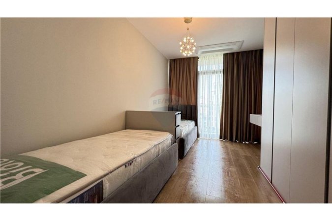 Tirane, jepet me qera 2+1+Ballkon Kati 4, 126 m² 1.800 € 