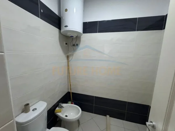 Durres, shitet apartament 1+1+Ballkon Kati 4, 54 m² 83.700 € (Gjiri i lalezit)