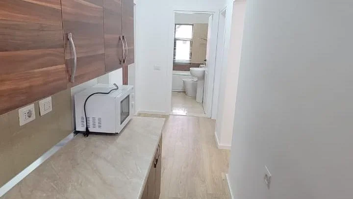 Tirane, shes apartament 1+1+Aneks Kati 5, 70 m² 135.000 € (Rr. Myslym Shyri)