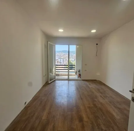 Tirane, shes apartament 2+1+Aneks+Ballkon Kati 7, 113 m² 250.000 € (Rr. Haxhi Kika prane Kika 2)