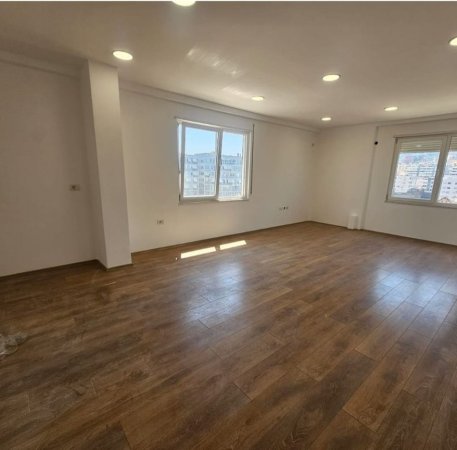 Tirane, shes apartament 2+1+Aneks+Ballkon Kati 7, 113 m² 250.000 € (Rr. Haxhi Kika prane Kika 2)
