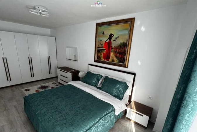 Tirane, jepet me qera apartament 2+1 Kati 1, 100 m² 1.500 € (Pazari i Ri)