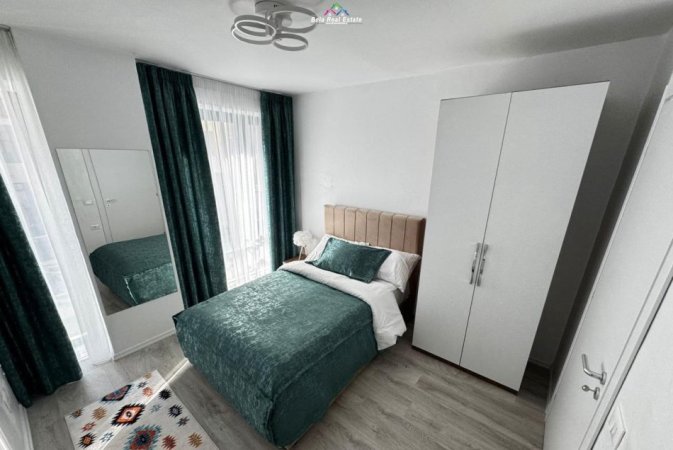 Tirane, jepet me qera apartament 2+1 Kati 1, 100 m² 1.500 € (Pazari i Ri)