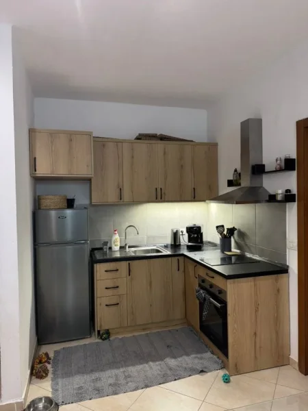 Durres, shitet garsonier 1+1 Kati 1, 65.000 € (Lagja 13 Durres)