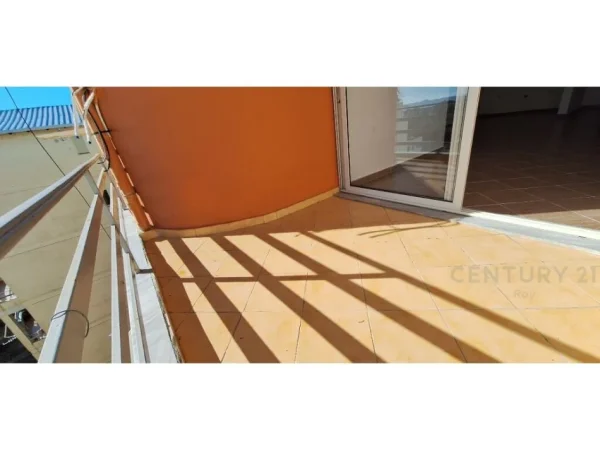 Durres, shitet apartament 1+1 Kati 8, 85 m² 102.000 € (plazh hekurudha)