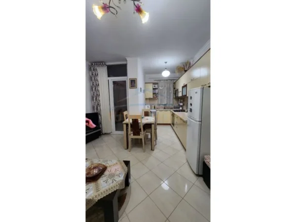 Tirane, shitet apartament 2+1 Kati 1, 105 m² 151.000 € (Kodra e Diellit)