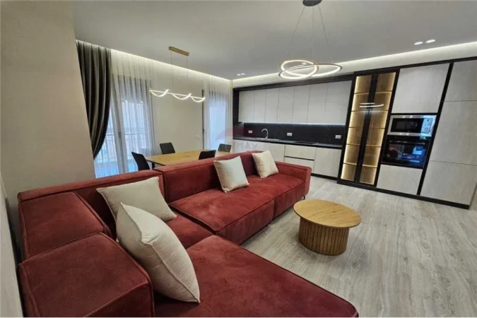 Tirane, jepet me qera 2+1+Ballkon Kati 8, 122 m² 1.500 € 