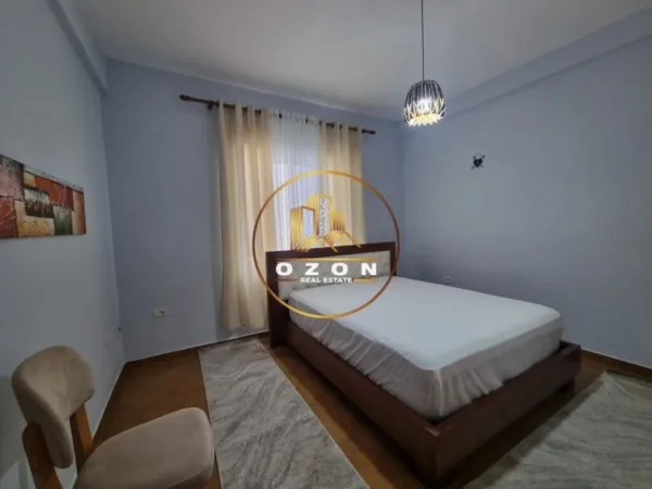 Tirane, jepet me qera apartament 1+1 Kati 2, 65 m² 400 € (5 Maji)