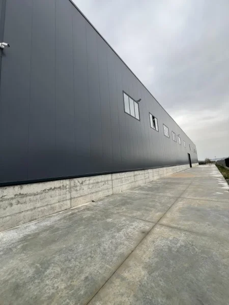 Tirane, jepet me qera ambjent biznesi Kati 0, 4.000 m² 20.000 € (Autostrade Tirane Durres)