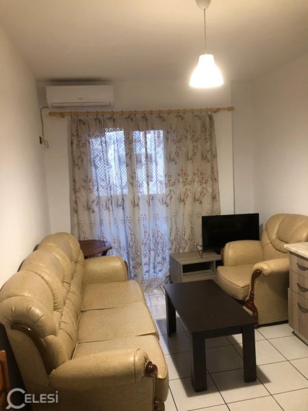 Tirane, jepet me qera apartament 1+1+Ballkon Kati 3, 58 m² 400 € (rr. Telo Ndini)