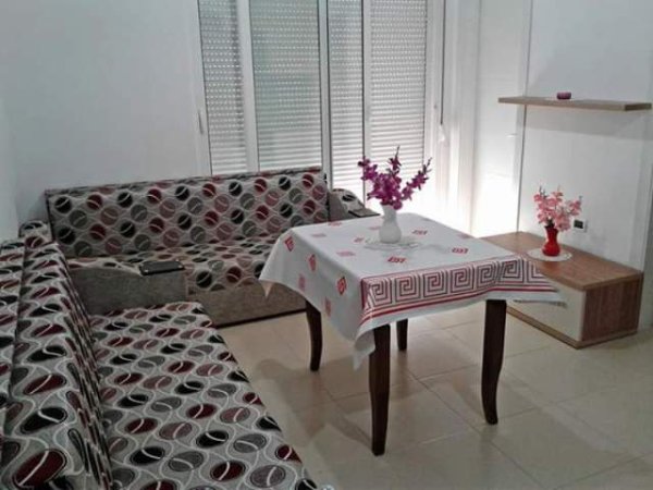 Vlore, jap me qera apartament 1+1+BLK Kati 2, 70 m² 25 Euro (Dhimiter Konomi)