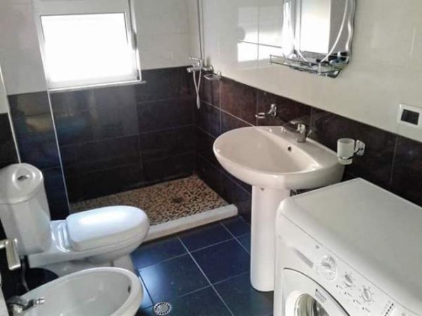 Vlore, jap me qera apartament 1+1+BLK Kati 2, 70 m² 25 Euro (Dhimiter Konomi)