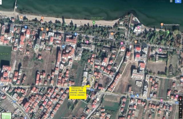 Shitet Truall 1'364m², 210'000 €, mjaft përshtashme për Pallat e Vila, në rr.Sul Starovari,1.5km nga qendra Pogradecit 400m nga bregu Liqenit e 4km ng