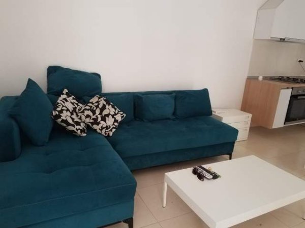 Tirane, jap me qera apartament 1+1+BLK Kati 1, 60 m² 20 Euro/Nata (Kodra e Diellit II)