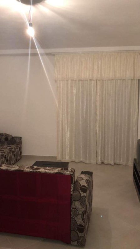 Vlore, jap me qera apartament ne plazh Kati 3, 67 m² 30 Euro/Nata (LUNGOMARE)