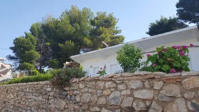 OKAZION! Sarande, garzionere plazhI 2500 leke/nata