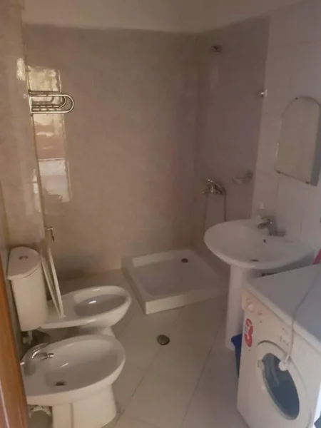 Lezhe, jap me qera apartament ne plazh 1+1 Kati 2, 50 m² 50 Euro (Shengjin)