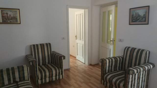 Tirane, jap me qera apartament Kati 2, 55 m² 30.000 Leke