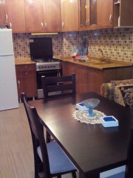 Vlore, jap me qera apartament ne plazh 1+1+A+BLK Kati 4, 70 m² 40 Euro (Lungomare, uji i ftohte)