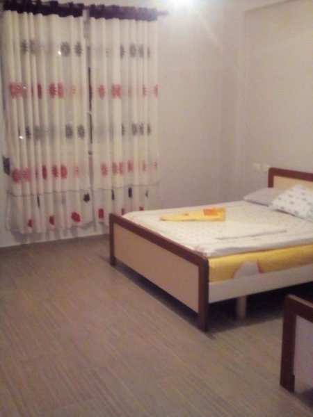 Vlore, jap me qera apartament ne plazh 1+1+A+BLK Kati 4, 70 m² 40 Euro (Lungomare, uji i ftohte)