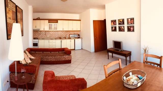 Qera Ditore 20€/Dita, Apartament 2+1Plazh Iliria vetem 50m nga deti, ngjitur me Hotel Florida